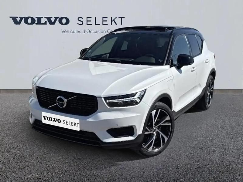 Blanc Utilisé 2020 Volvo XC40 R-Design SUV | 32 799 € (Prix juste) - Image 1/4