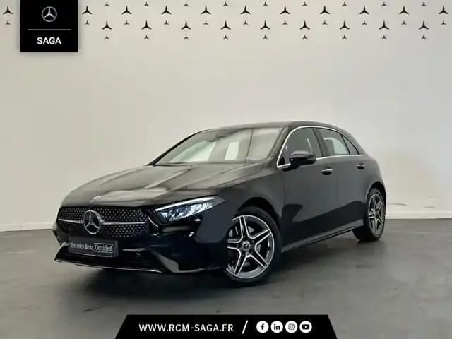 Noir Utilisé 2024 Mercedes A250 AMG line Berline | 34 800 € (Prix assez cher) - Image 1/4