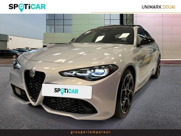 Gris Utilisé 2025 Alfa Romeo Giulia Veloce Berline | 48 990 € (Prix cher) - Image 1/4