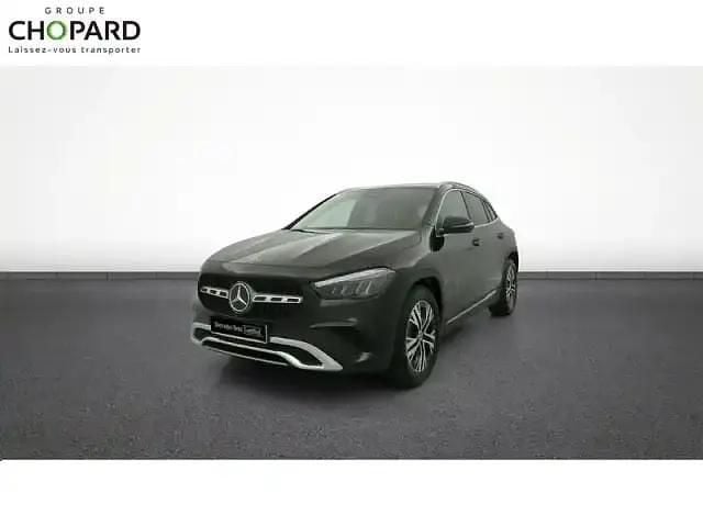 Noir Utilisé 2023 Mercedes GLA200 SUV | 36 990 € (Bon prix) - Image 1/4