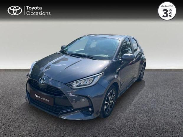 Gris Utilisé 2022 Toyota Yaris Hybrid Design | 18 890 € (Super prix) - Image 1/4