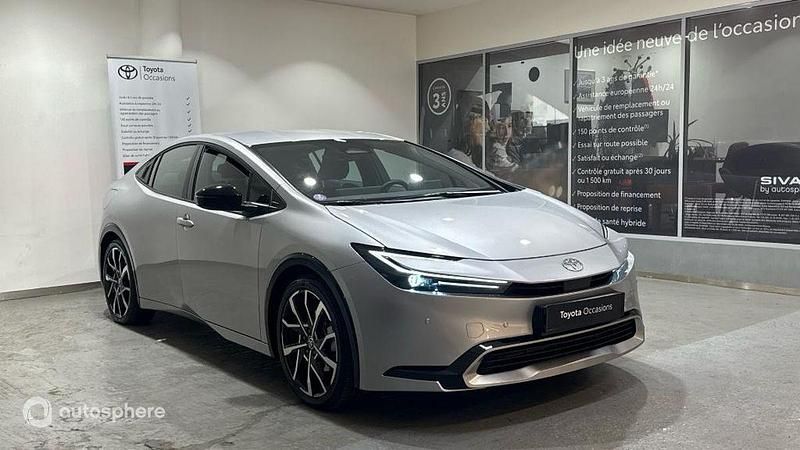 Occasion Toyota Prius Design 152 ch (111 kW) 2025 Gris Citadine