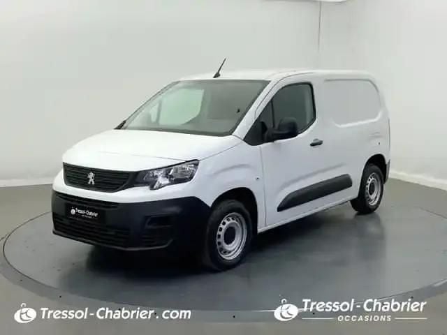 Blanc Utilisé 2023 Peugeot Partner S Van | 18 590 € - Image 1/4