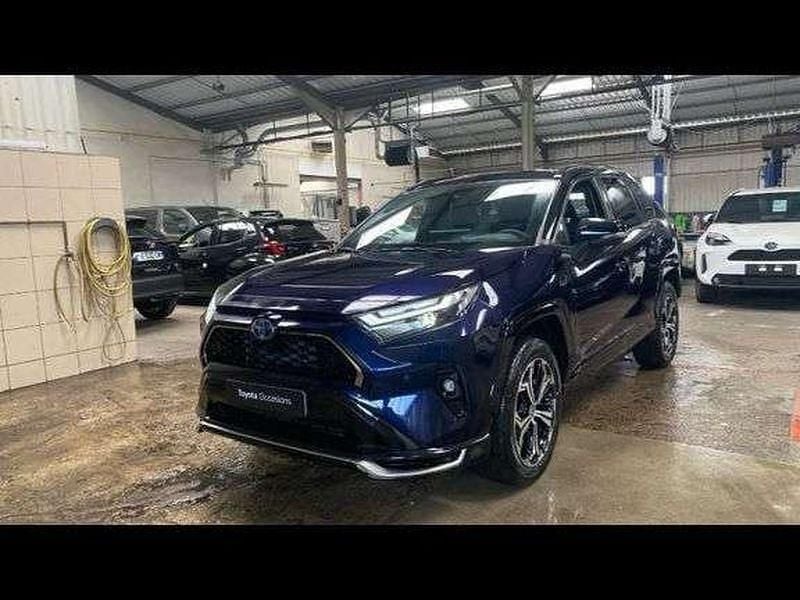 Utilisé 2025 Toyota RAV4 Hybrid SUV | 51 999 € (Prix cher) - Image 1/1