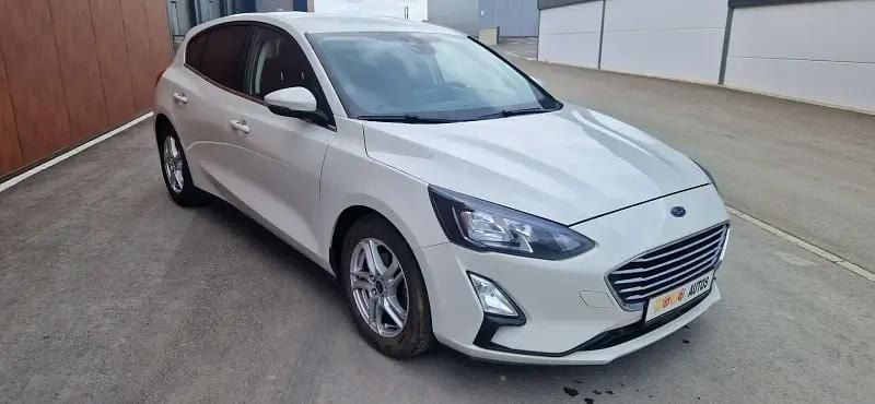 Beige Utilisé 2020 Ford Focus Berline | 9 990 € (Super prix) - Image 1/4