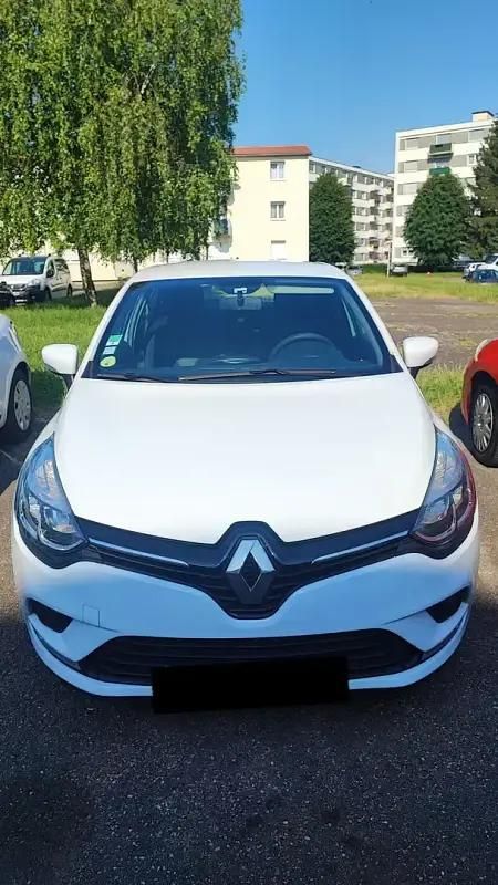Blanc Occasion 2017 Renault Clio IV Intens Berline | 5 200 € - Image 1/4