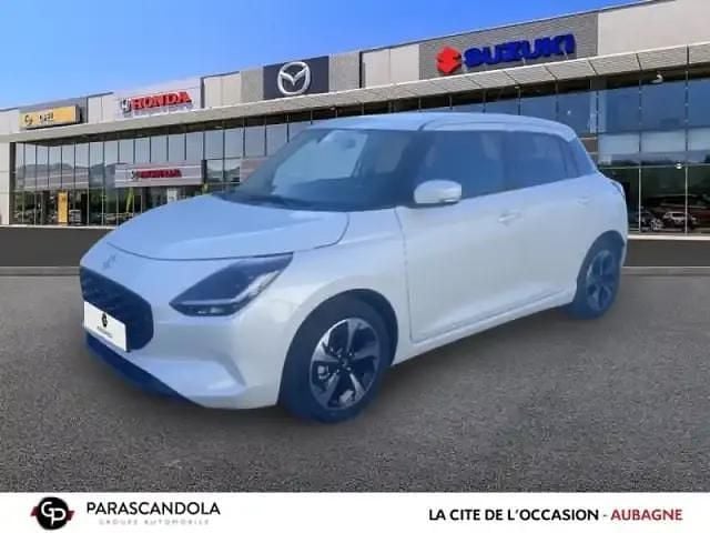 Occasion Suzuki Swift 83 ch (61 kW) 2024 Pure white pearl métallisé Berline