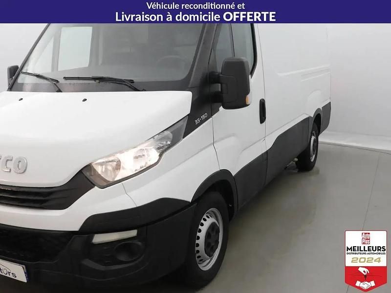 Blanc Occasion 2017 Iveco Daily Van | 23 900 € - Image 1/4