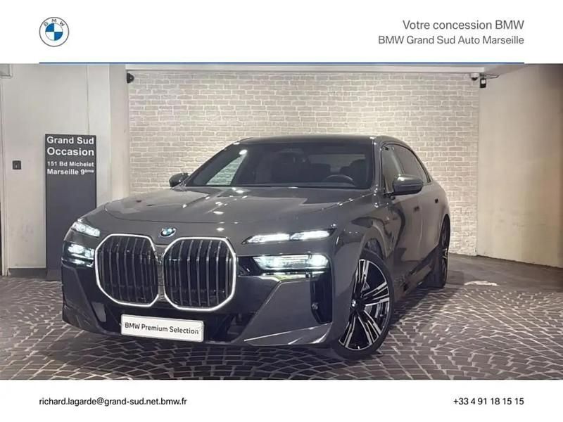 Gris Occasion 2024 BMW 750e M Sport Berline | 107 490 € (Prix juste) - Image 1/4