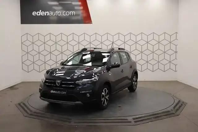 Gris comete Occasion 2022 Dacia Sandero Berline | 14 450 € (Prix juste) - Image 1/4