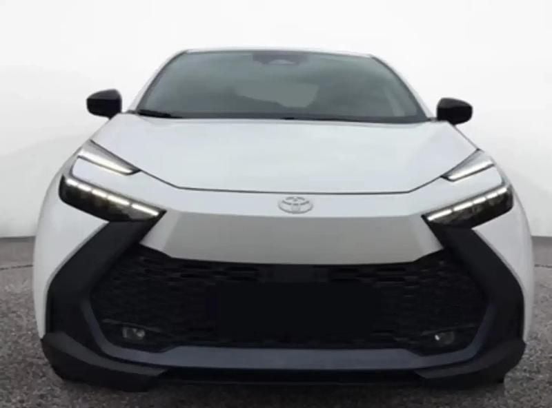 Blanc Occasion 2025 Toyota C-HR SUV | 29 440 € - Image 1/4