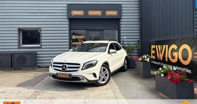 Blanc Occasion 2015 Mercedes GLA220 Business SUV | 15 980 € (Prix juste) - Image 1/4