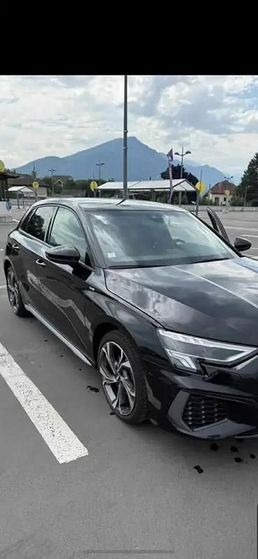 Utilisé 2020 Audi A3 Sportback S-Line Berline | 23 500 € (Prix juste) - Image 1/4