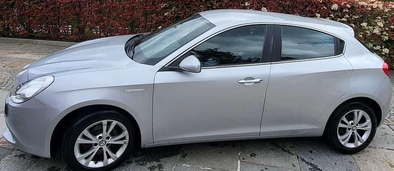 Occasion Alfa Romeo Giulietta 105 ch (77 kW) 2013 Argent Berline