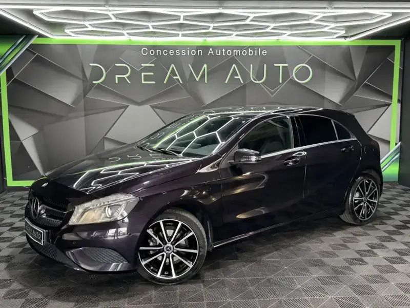 Mauve Utilisé 2014 Mercedes A180 Berline | 13 490 € (Prix juste) - Image 1/4