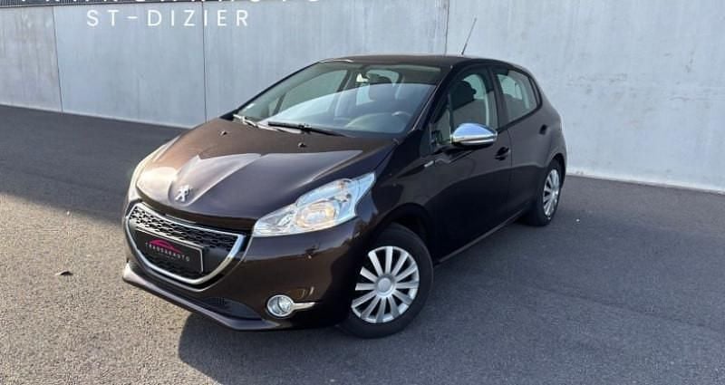 Brun Occasion 2013 Peugeot 208 Citadine | 6 490 € (Bon prix) - Image 1/4