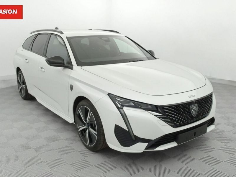 Blanc Utilisé 2022 Peugeot 308 GT Break | 31 900 € - Image 1/4