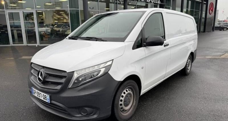 Occasion 2023 Mercedes Vito Monospace | 29 990 € (Prix juste) - Image 1/4