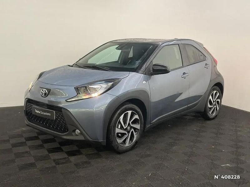 Gris Nouvelle 2025 Toyota Aygo X Design SUV | 15 790 € - Image 1/4