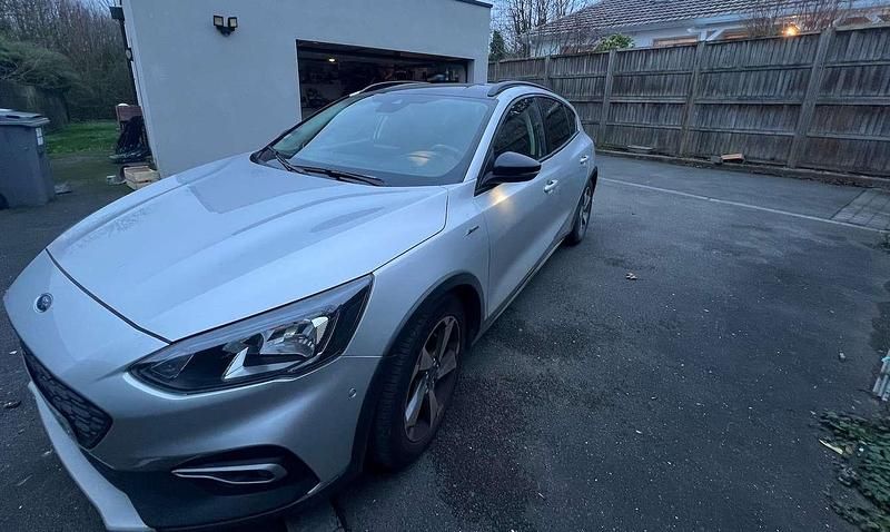 Occasion Ford Focus 2021 Gris Berline