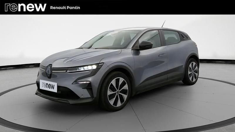 Gris Utilisé 2023 Renault Mégane Evolution Berline | 22 990 € (Bon prix) - Image 1/4