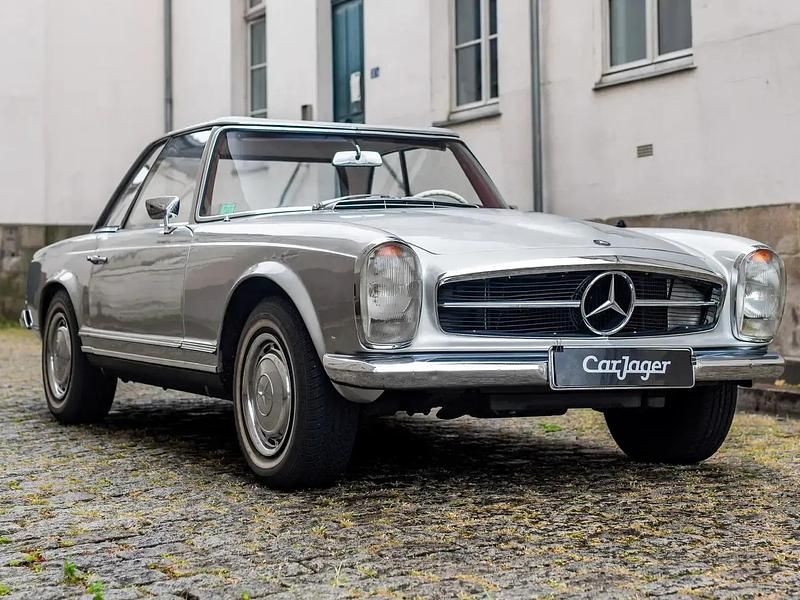 Gris Occasion 1970 Mercedes SL280 Cabriolet | 99 000 € - Image 1/4