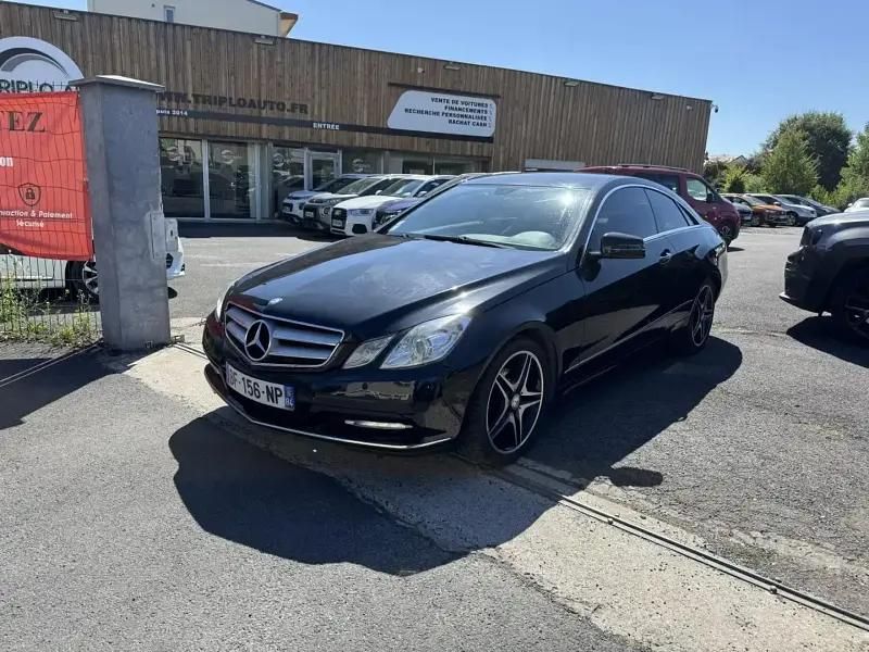 Noir Utilisé 2010 Mercedes CL220 Coupé | 10 990 € - Image 1/4