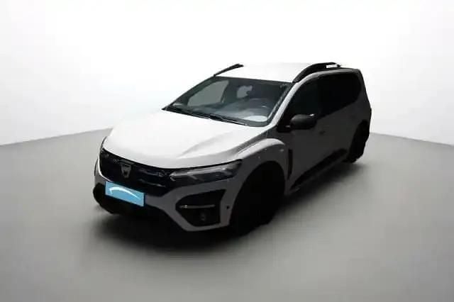 Blanc Occasion 2022 Dacia Jogger Extreme Monospace | 16 250 € (Prix juste) - Image 1/4