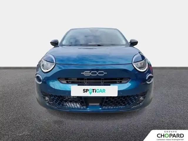 Nouvelle Fiat 600E 114 kW (156 ch) 2025 Bleu sea Berline