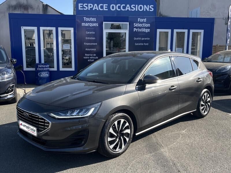 Utilisé 2022 Ford Focus Business Edition Berline | 18 499 € (Prix juste) - Image 1/4