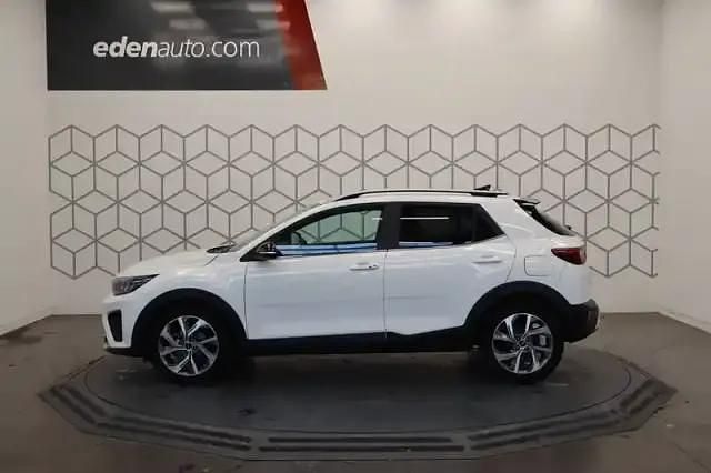 Occasion Kia Stonic GT-Line 100 ch (73 kW) 2024 Blanc SUV