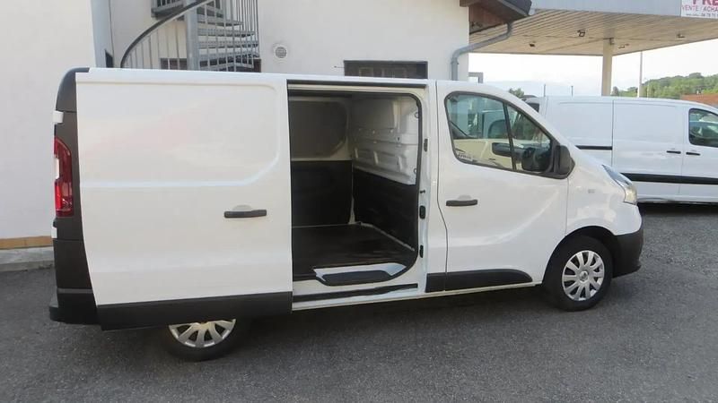 Blanc Utilisé 2017 Renault Trafic Van | 14 583 € (Prix juste) - Image 1/4