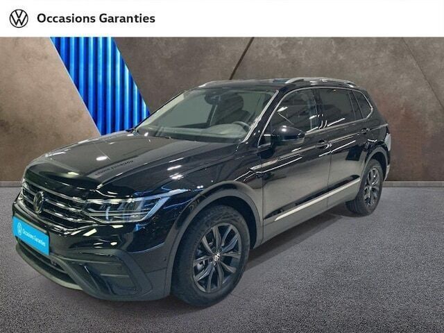 Noir Utilisé 2024 VW Tiguan Allspace Life SUV | 46 490 € (Prix assez cher) - Image 1/4