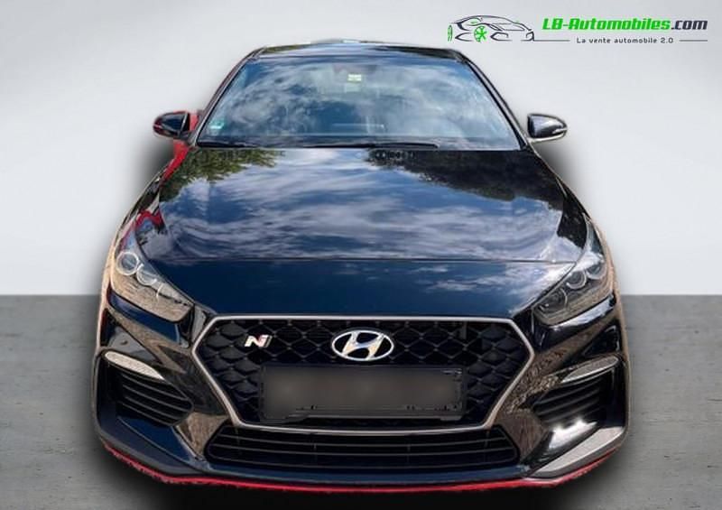 Utilisé 2019 Hyundai i30 Berline | 26 100 € (Prix juste) - Image 1/4