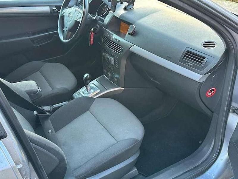 Occasion Opel Astra Elegance 105 ch (77 kW) 2006 Berline