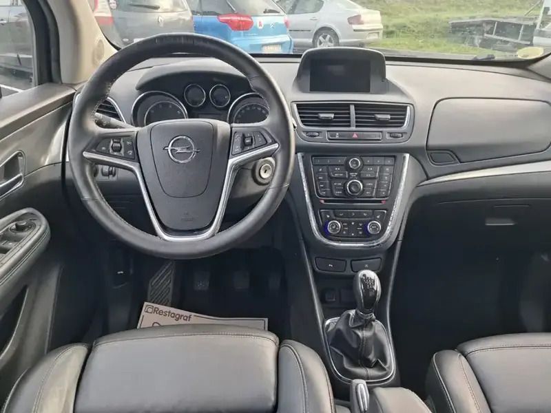 Image 2/4