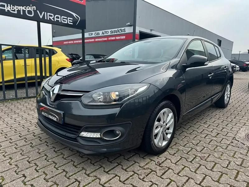 Noir Utilisé 2015 Renault Mégane III LIMITED Citadine | 6 990 € - Image 1/4