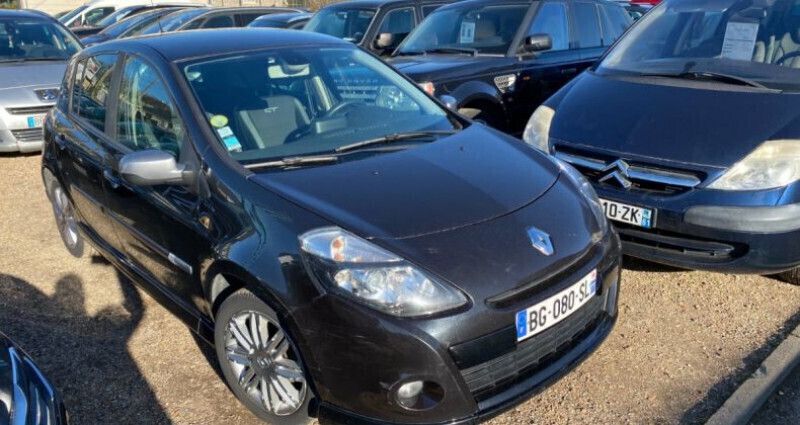 Utilisé 2011 Renault Clio III Exception Citadine | 5 490 € (Prix assez cher) - Image 1/4