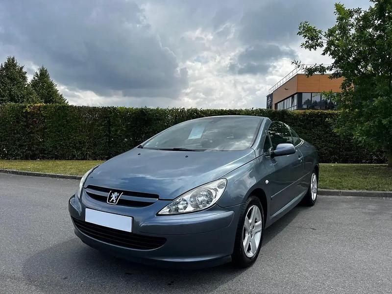 Gris Occasion 2004 Peugeot 307 CC Cabriolet | 5 490 € - Image 1/4