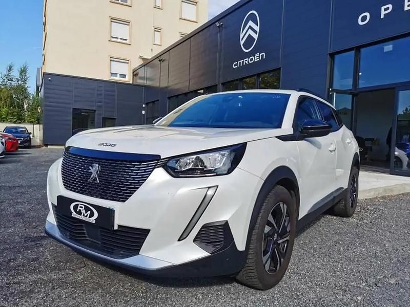 Blanc Utilisé 2023 Peugeot 2008 Allure SUV | 17 299 € (Prix juste) - Image 1/4