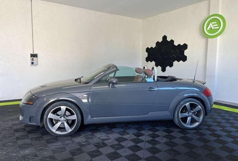 Occasion Audi TT Roadster Sport 226 ch (166 kW) 2000 Gris Cabriolet