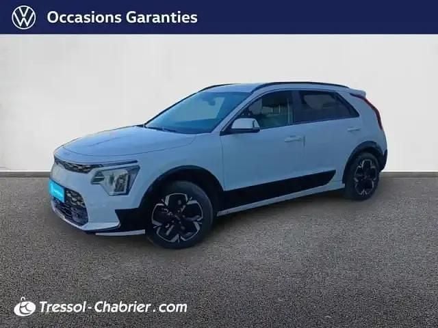 Blanc Utilisé 2023 Kia e-Niro Premium SUV | 27 799 € (Prix juste) - Image 1/4