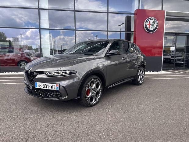 Gris Utilisé 2025 Alfa Romeo Tonale Veloce SUV | 40 900 € - Image 1/4