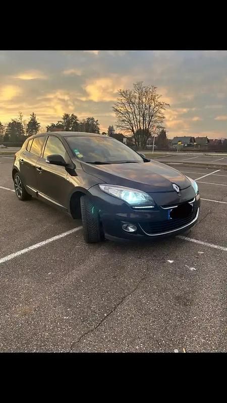 Occasion 2013 Renault Mégane III Bose Edition Berline | 5 000 € (Prix juste) - Image 1/4