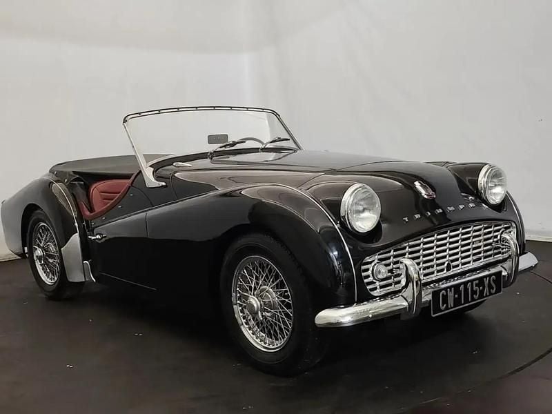 Noir Occasion 1959 Triumph TR3 Cabriolet | 39 900 € - Image 1/4
