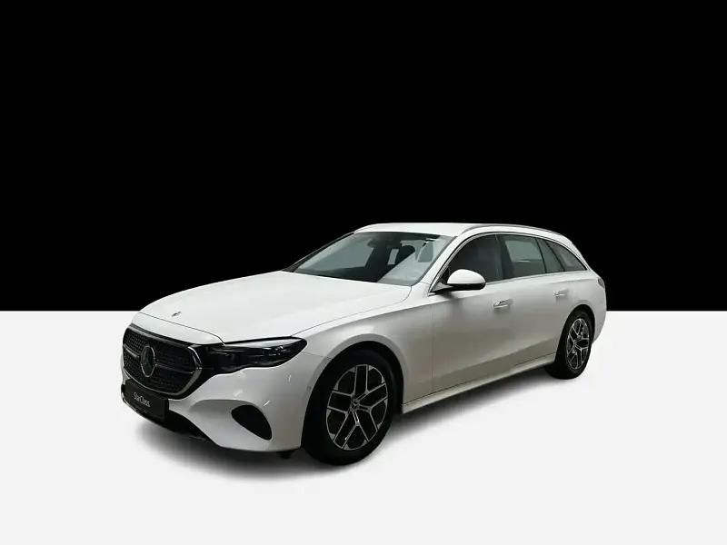 Blanc Utilisé 2023 Mercedes E200 Avantgarde Break | 59 989 € - Image 1/4