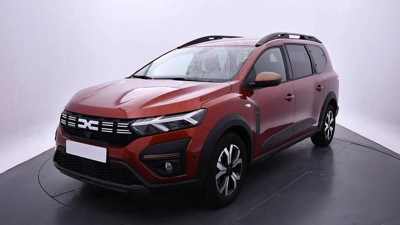 Marron Utilisé 2024 Dacia Jogger Extreme Berline | 20 990 € - Image 1/4