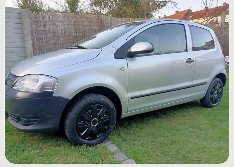 Occasion VW Fox 54 ch (39 kW) 2006 Gris Citadine
