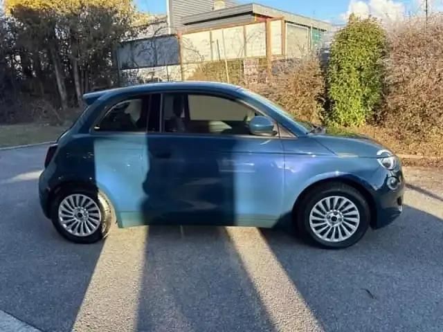 Occasion Fiat 500e Action 2023 Ocean green métal Berline