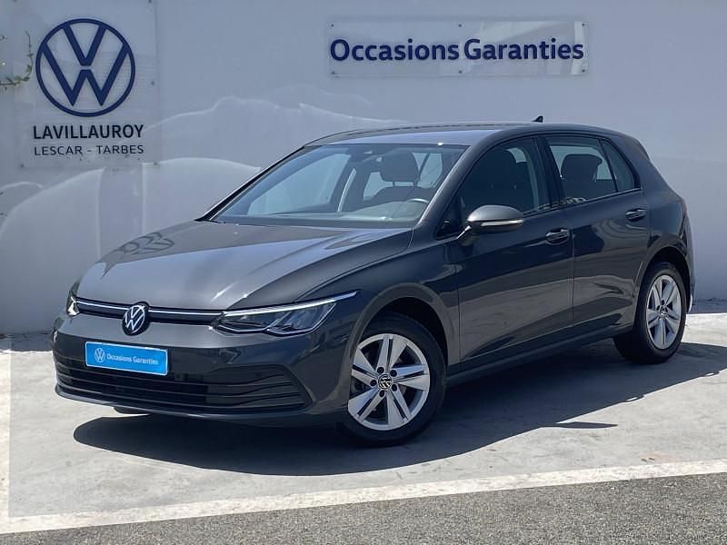 Gris Utilisé 2024 VW Golf VIII Life Berline | 28 940 € (Prix assez cher) - Image 1/4